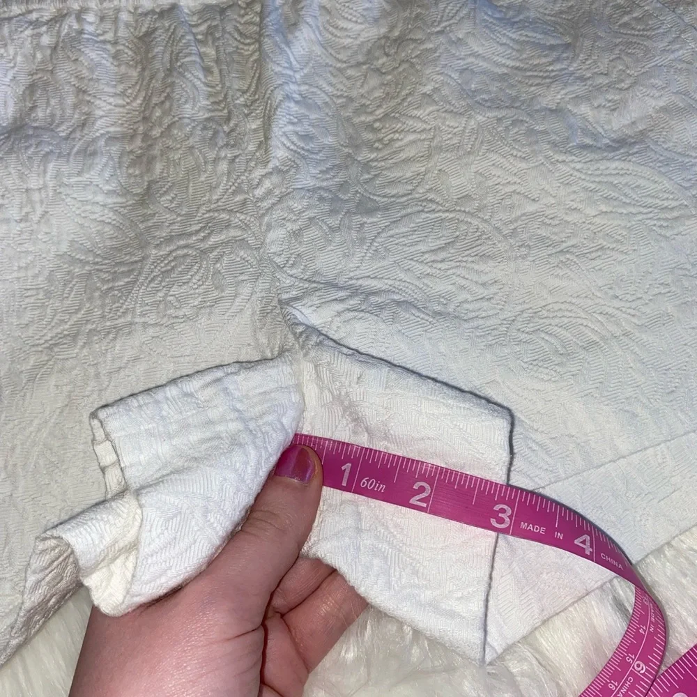 J.Crew size 0 white patterned plush soft shorts